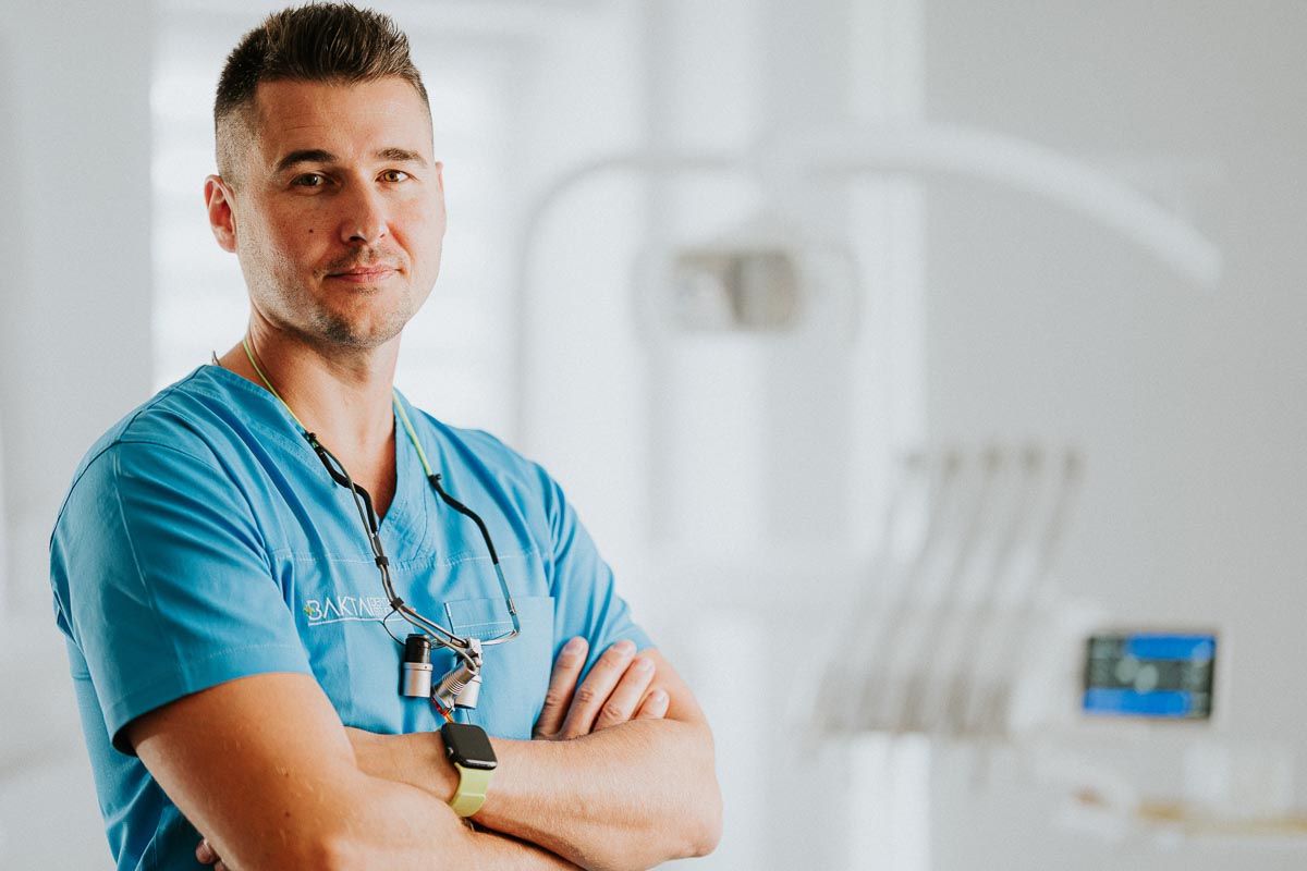 Dr. Baktai Zoltán a békéscsabai rendelőben